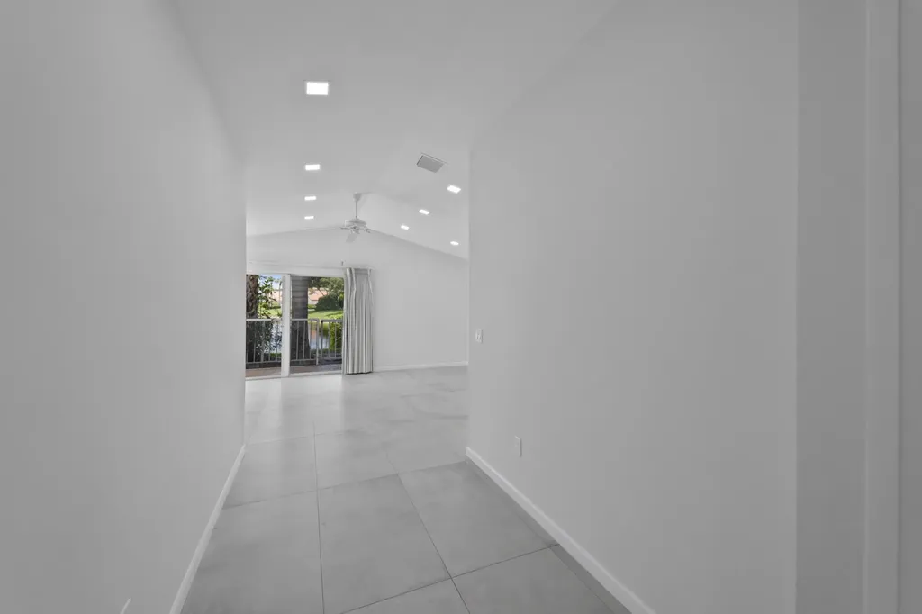 22586 Esplanada Drive Boca Raton FL 33433