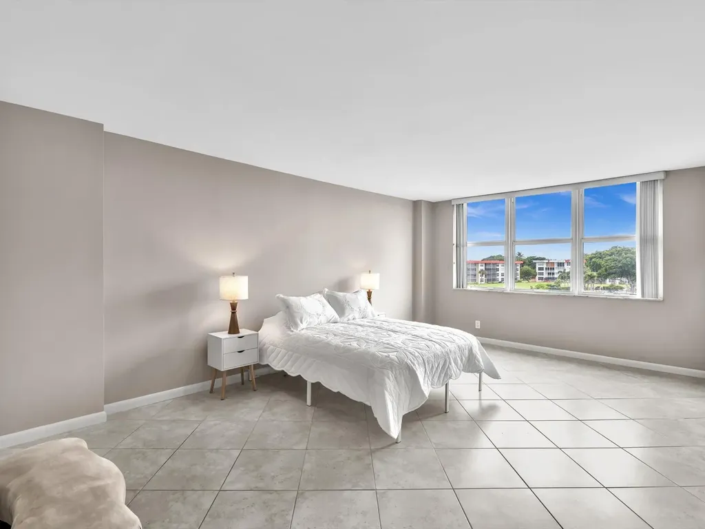1150 Hillsboro Mile Hillsboro Beach FL 33062