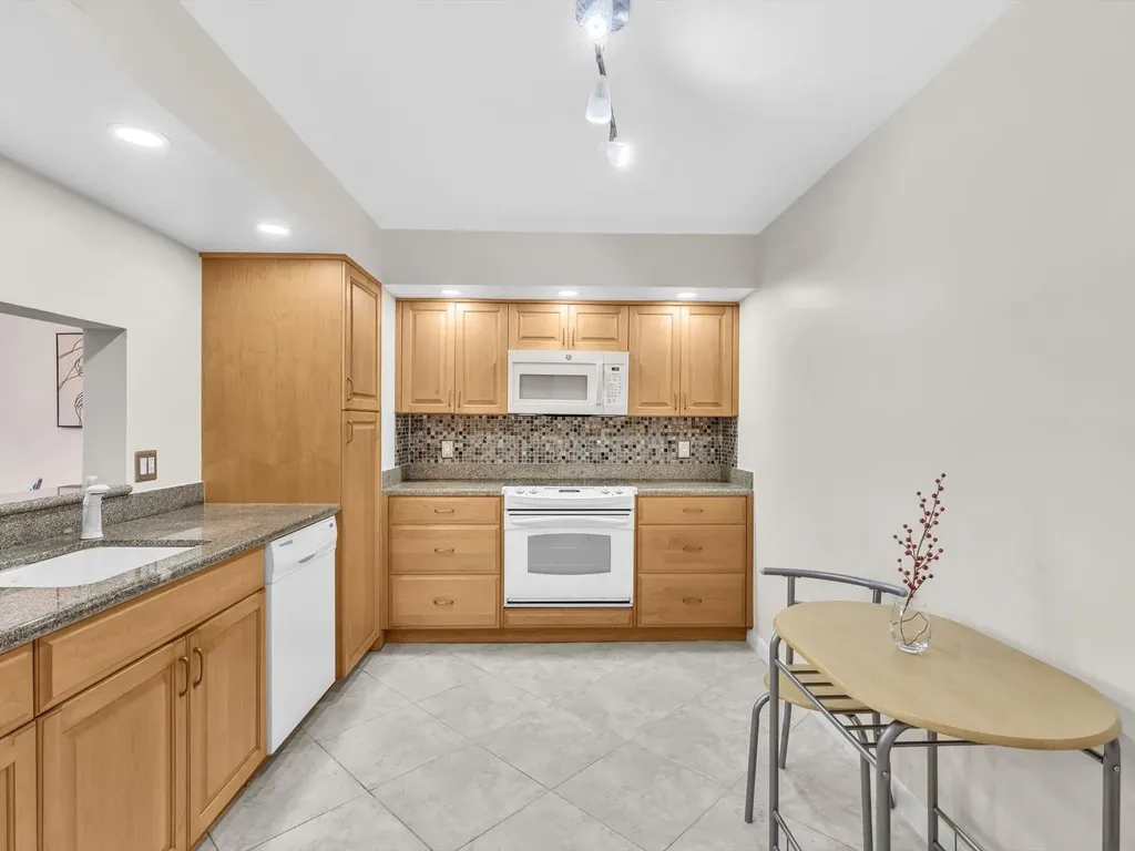 1150 Hillsboro Mile Hillsboro Beach FL 33062