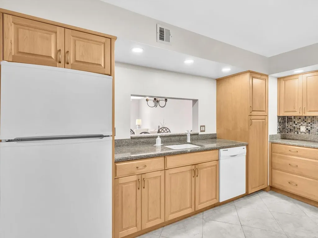 1150 Hillsboro Mile Hillsboro Beach FL 33062