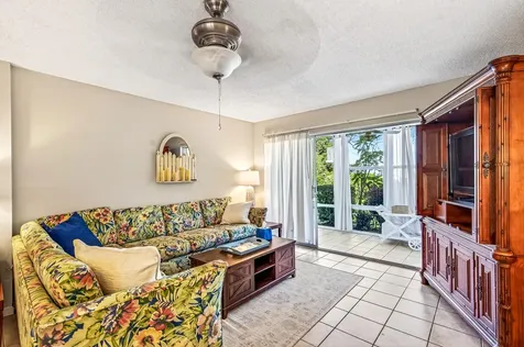 1901 Indian River Boulevard Vero Beach FL 32960