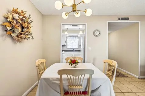 1901 Indian River Boulevard Vero Beach FL 32960