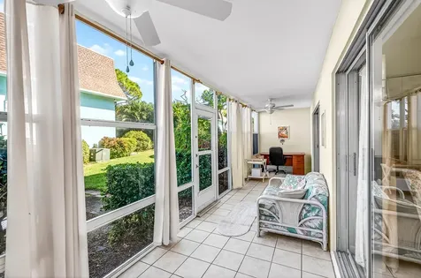 1901 Indian River Boulevard Vero Beach FL 32960