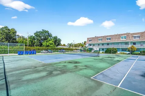 1901 Indian River Boulevard Vero Beach FL 32960