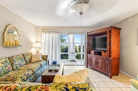 1901 Indian River Boulevard Vero Beach FL 32960