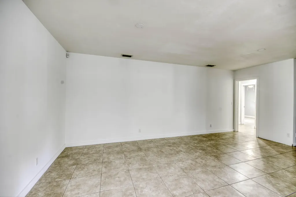4359 Daffodil Circle N Palm Beach Gardens FL 33410