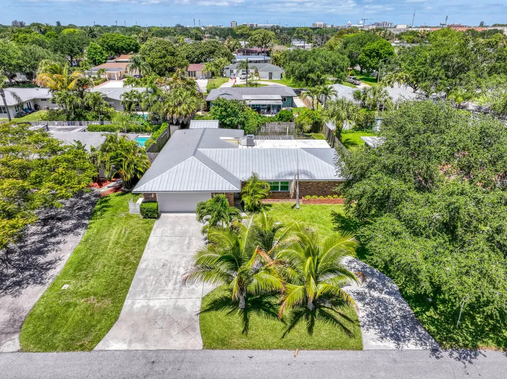 4359 Daffodil Circle N Palm Beach Gardens FL 33410