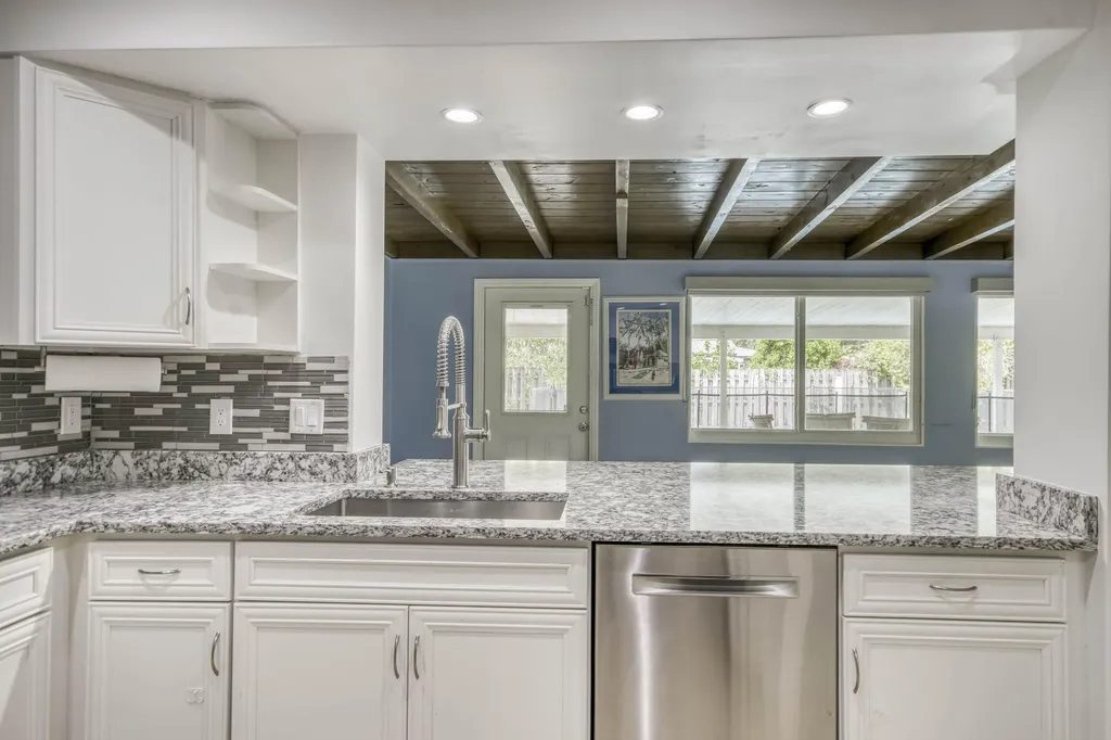 4359 Daffodil Circle N Palm Beach Gardens FL 33410
