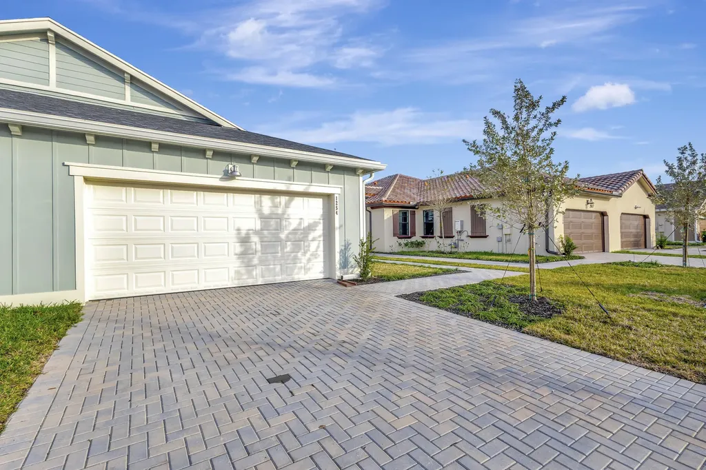 1254 Tangled Orchard Trace The Acreage FL 33470