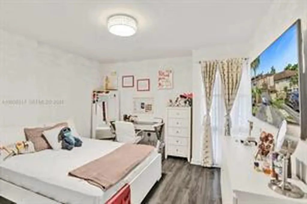 833 NW 81st Avenue Plantation FL 33324