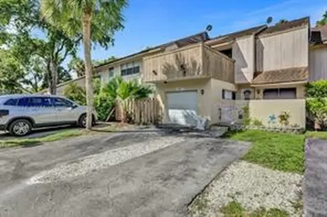 833 NW 81st Avenue Plantation FL 33324