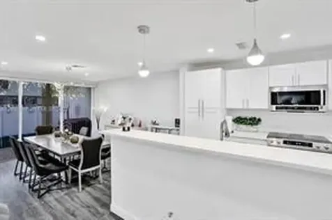 833 NW 81st Avenue Plantation FL 33324