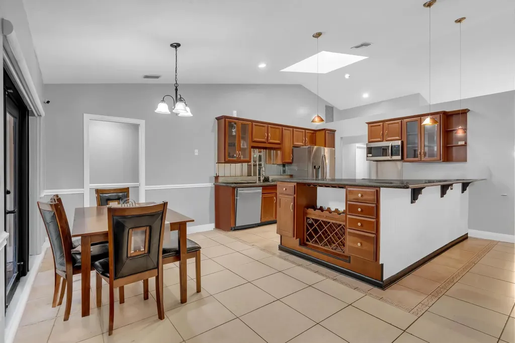 5270 NW 73rd Way Lauderhill FL 33319