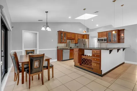5270 NW 73rd Way Lauderhill FL 33319
