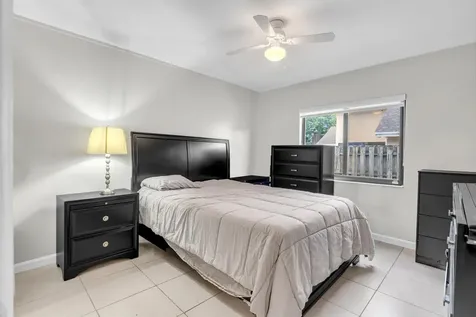 5270 NW 73rd Way Lauderhill FL 33319
