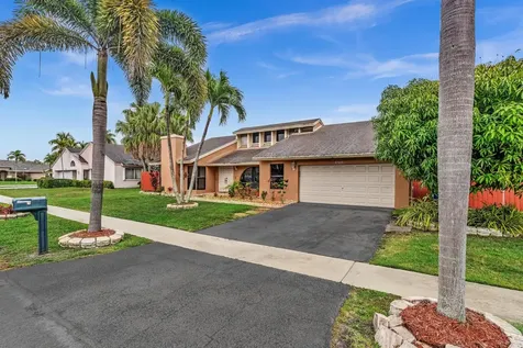 5270 NW 73rd Way Lauderhill FL 33319
