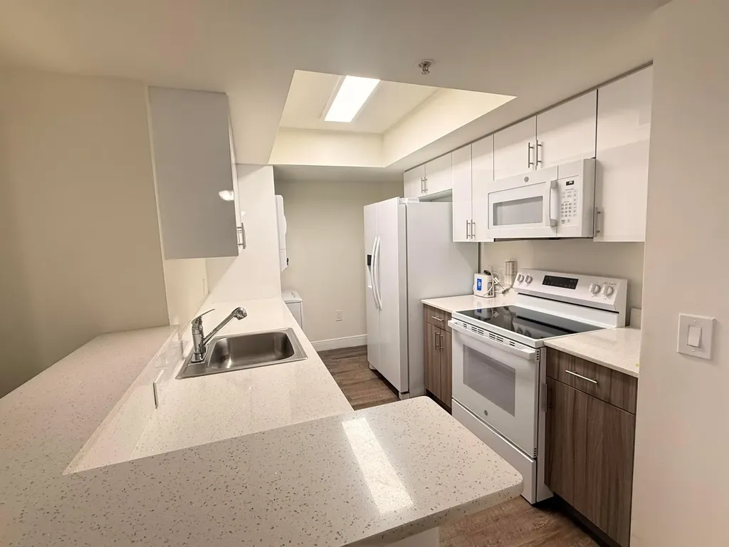18335 NW 68 Avenue Hialeah FL 33015
