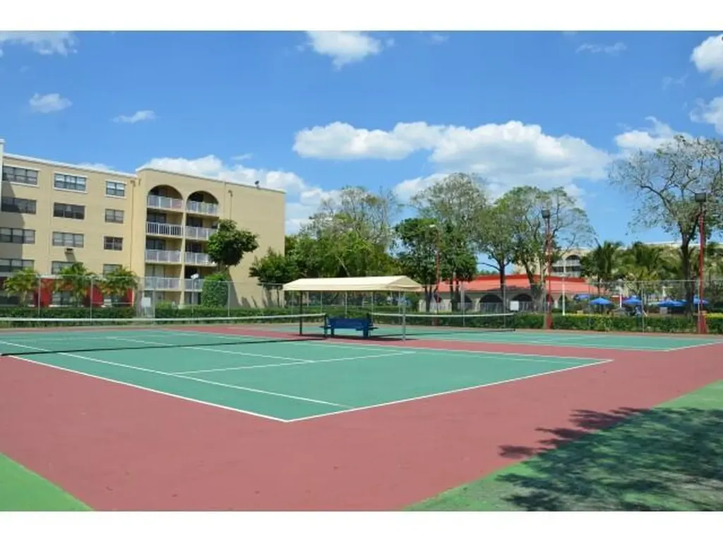 18335 NW 68 Avenue Hialeah FL 33015