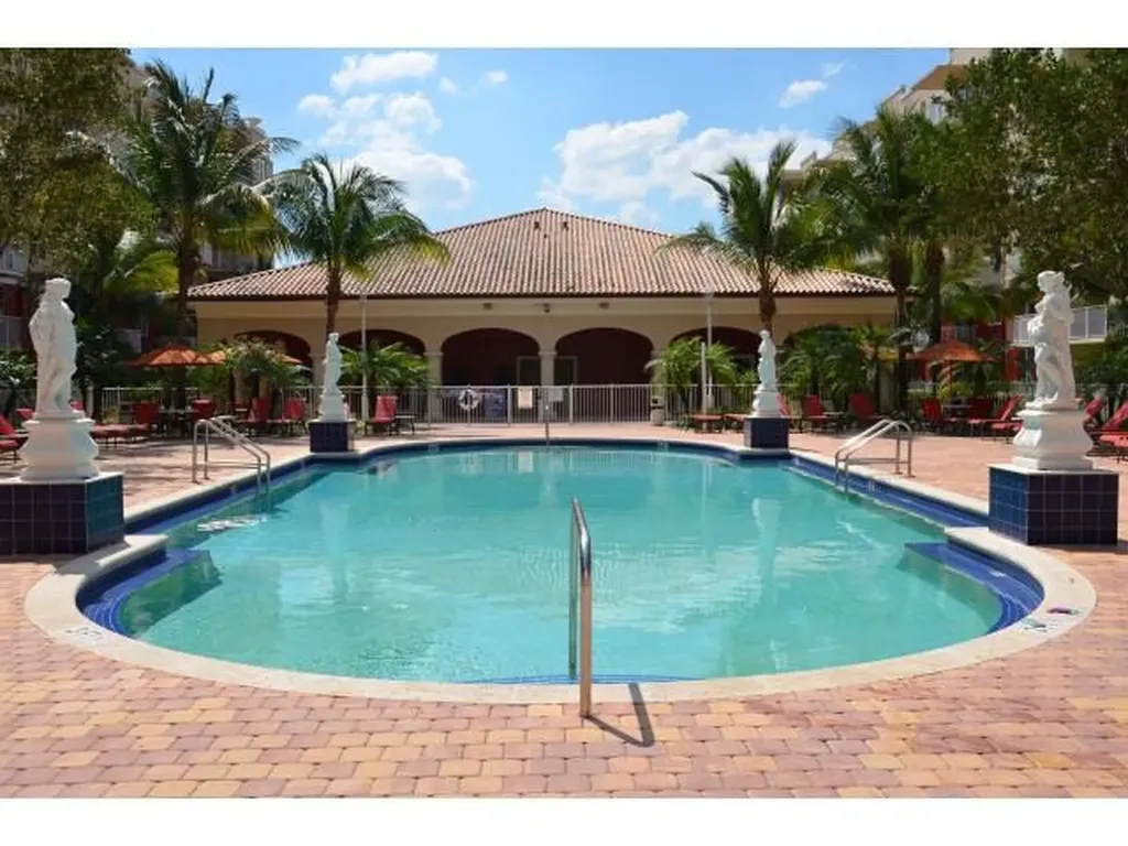 18335 NW 68 Avenue Hialeah FL 33015