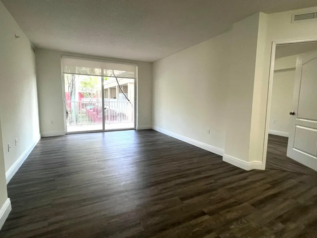18335 NW 68 Avenue Hialeah FL 33015