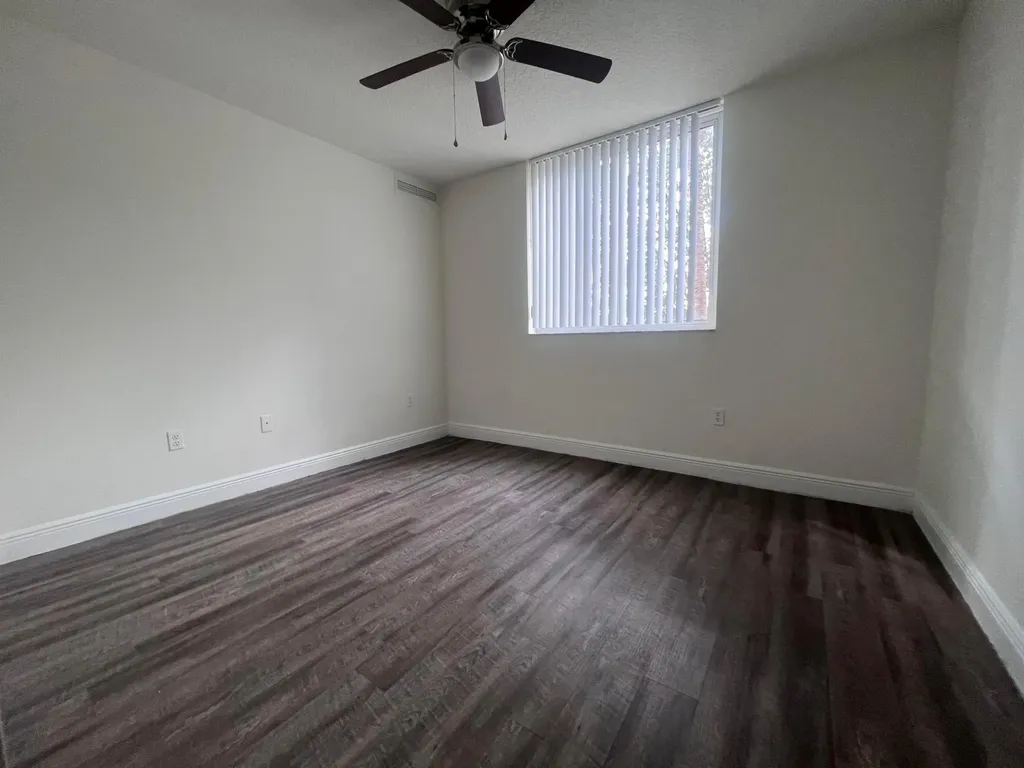 18335 NW 68 Avenue Hialeah FL 33015