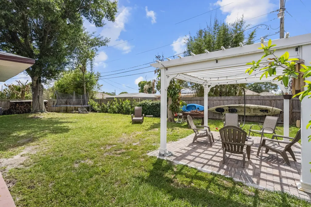 1720 SW Beeker Street Port St Lucie FL 34953