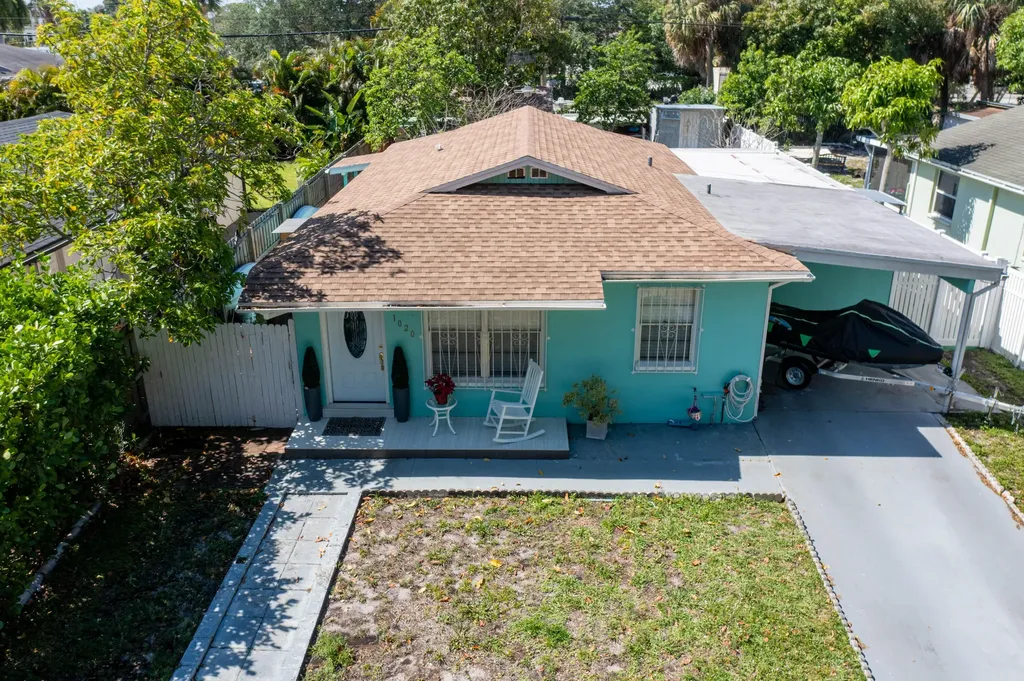 1020 Avon Road West Palm Beach FL 33401