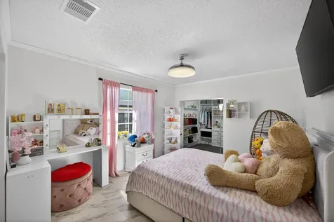 1020 Avon Road West Palm Beach FL 33401