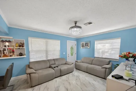1020 Avon Road West Palm Beach FL 33401