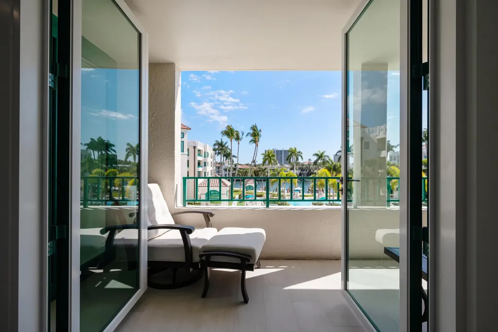 100 SE 5th Avenue Boca Raton FL 33432