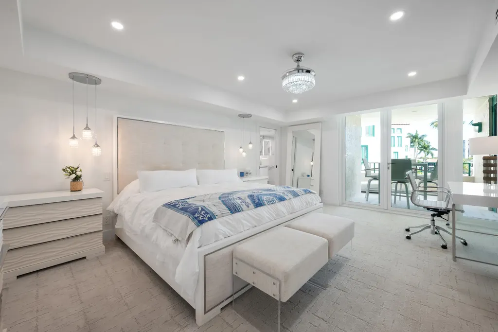 100 SE 5th Avenue Boca Raton FL 33432