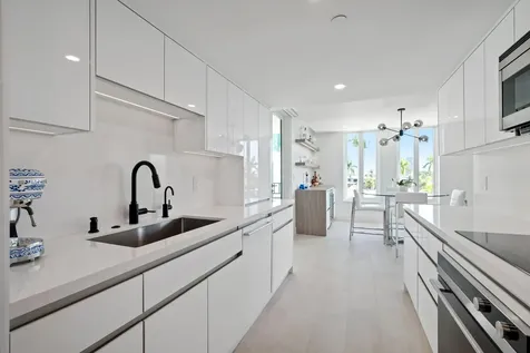100 SE 5th Avenue Boca Raton FL 33432