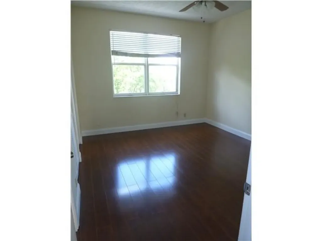 10525 NW 57th Court Coral Springs FL 33076