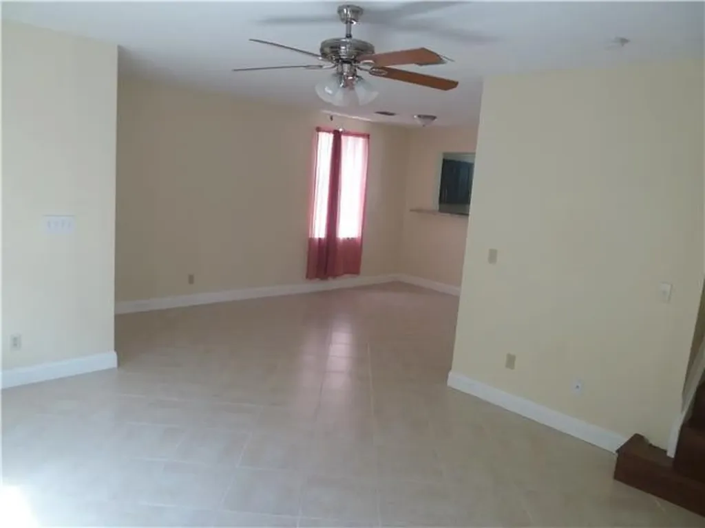 10525 NW 57th Court Coral Springs FL 33076