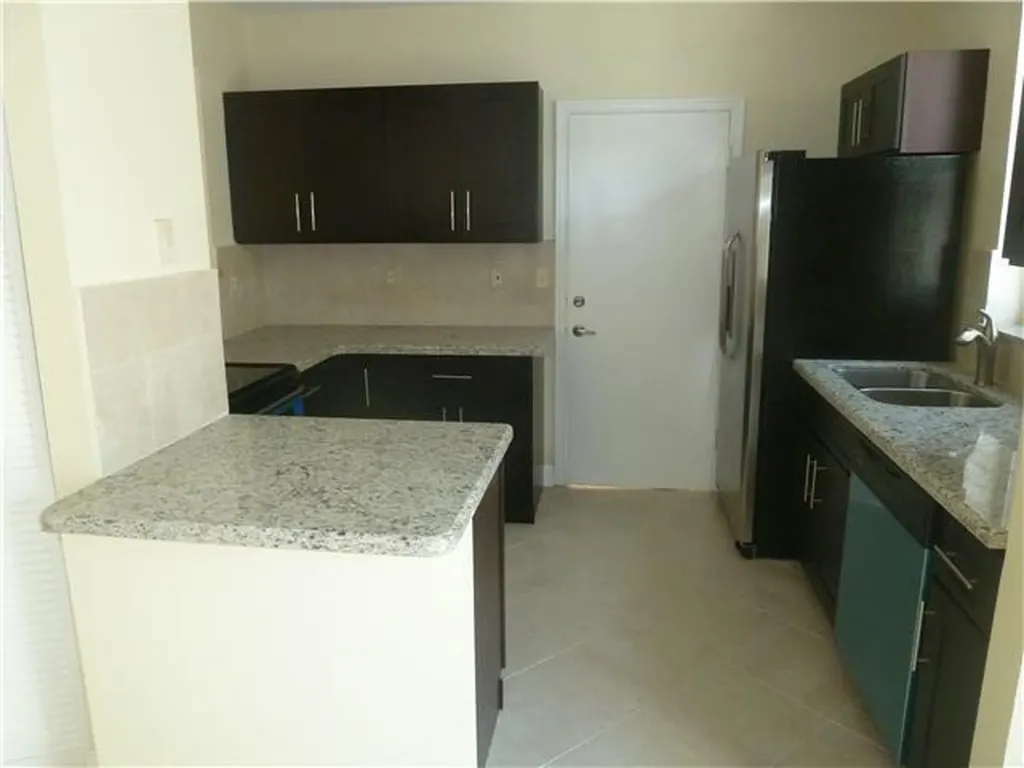 10525 NW 57th Court Coral Springs FL 33076