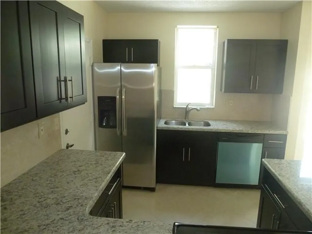 10525 NW 57th Court Coral Springs FL 33076
