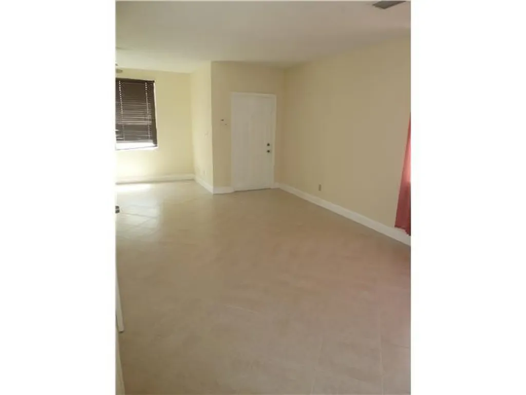 10525 NW 57th Court Coral Springs FL 33076