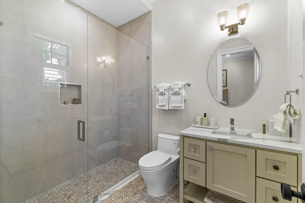 18 NW 15th Street Delray Beach FL 33444