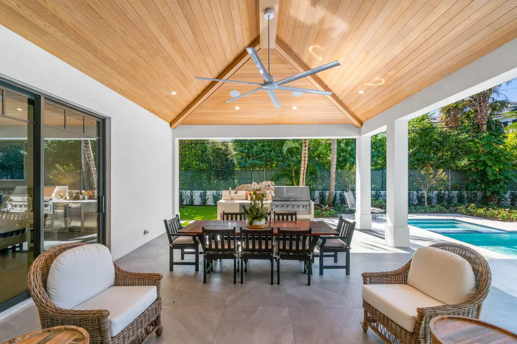 18 NW 15th Street Delray Beach FL 33444
