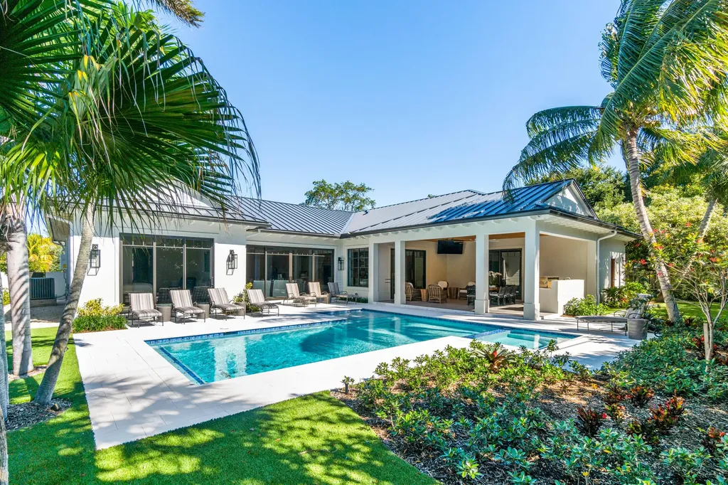 18 NW 15th Street Delray Beach FL 33444