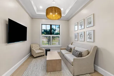 18 NW 15th Street Delray Beach FL 33444