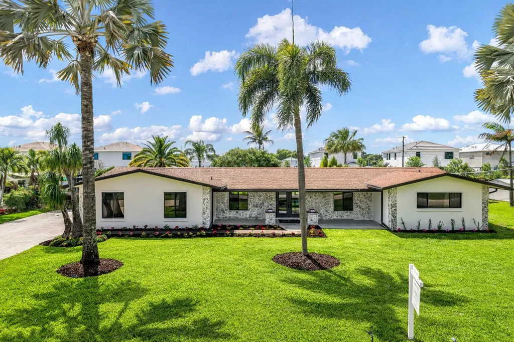 4761 SW 72nd Avenue Davie FL 33314