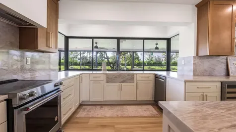 4761 SW 72nd Avenue Davie FL 33314