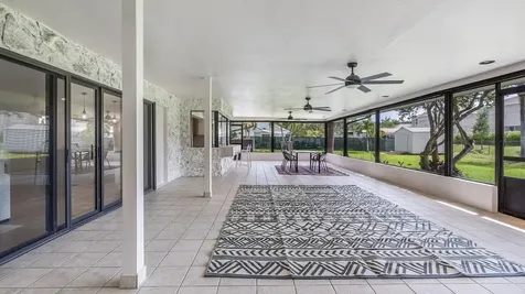 4761 SW 72nd Avenue Davie FL 33314