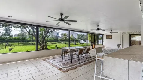 4761 SW 72nd Avenue Davie FL 33314