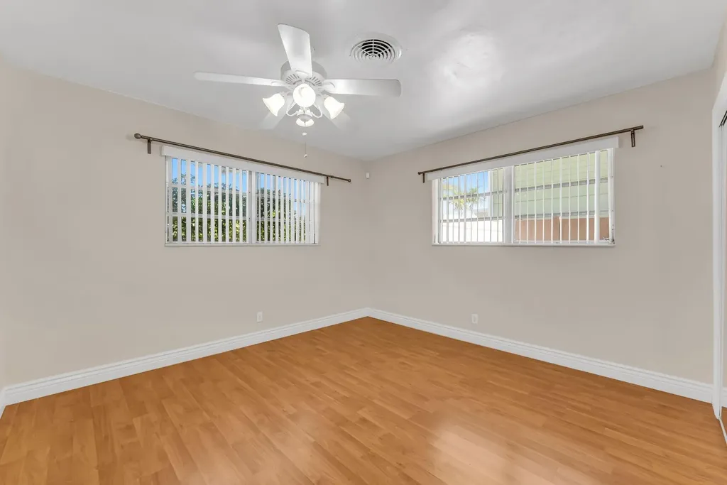 2940 NE 19th Street Pompano Beach FL 33062