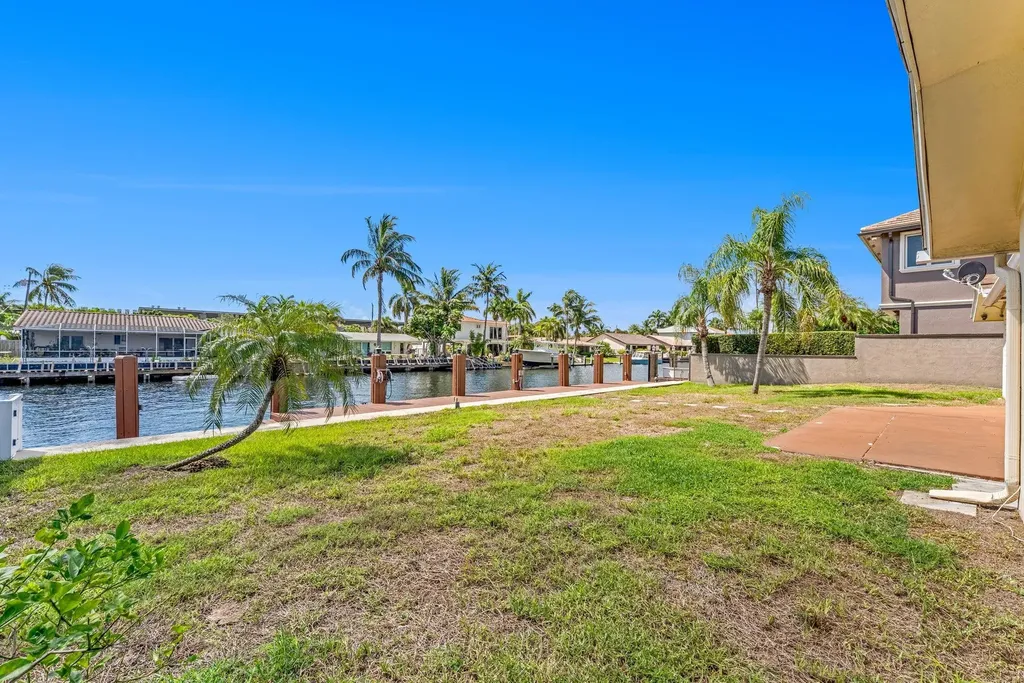 2940 NE 19th Street Pompano Beach FL 33062