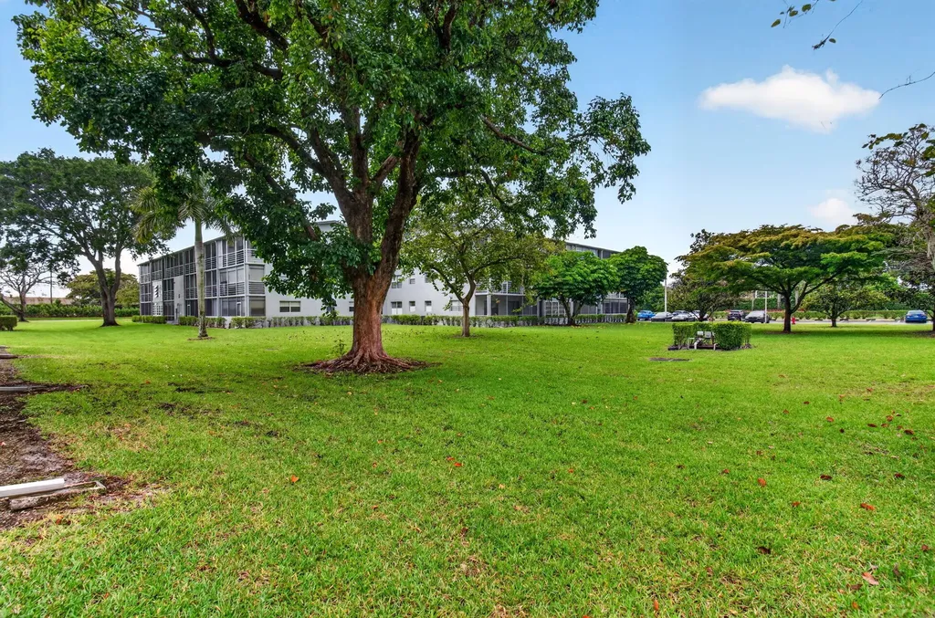 19 Suffolk A Boca Raton FL 33434