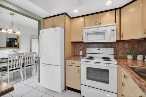 19 Suffolk A Boca Raton FL 33434