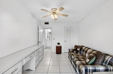 19 Suffolk A Boca Raton FL 33434